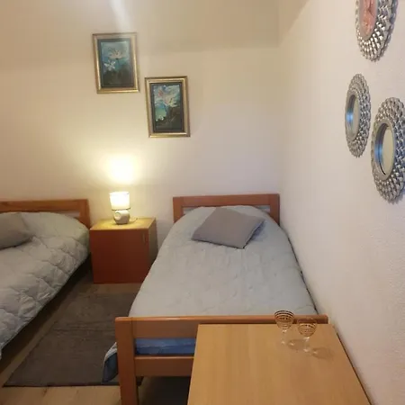 Taraca 2 Apartman *