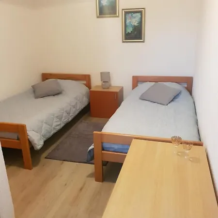 Taraca 2 Apartman *